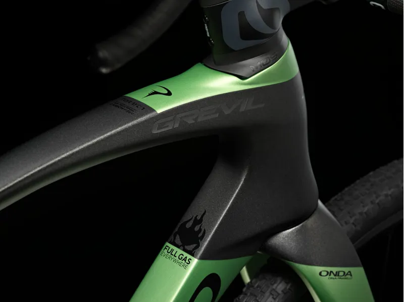 Pinarello Grevil F9 Gravel Bike - Princeton Grit - GRX Di2-4